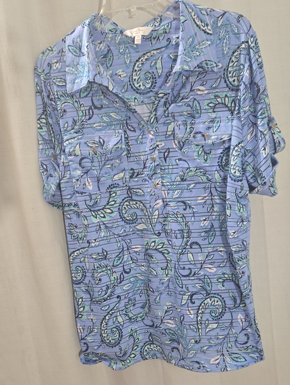 ✨ Coral Bay Woman Blue Paisley Henley Pullover - Plus 1X ✨ - Picture 2 of 10